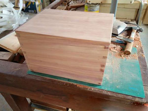 实木木箱灵魂：巧夺天工的“万榫之母”燕尾榫